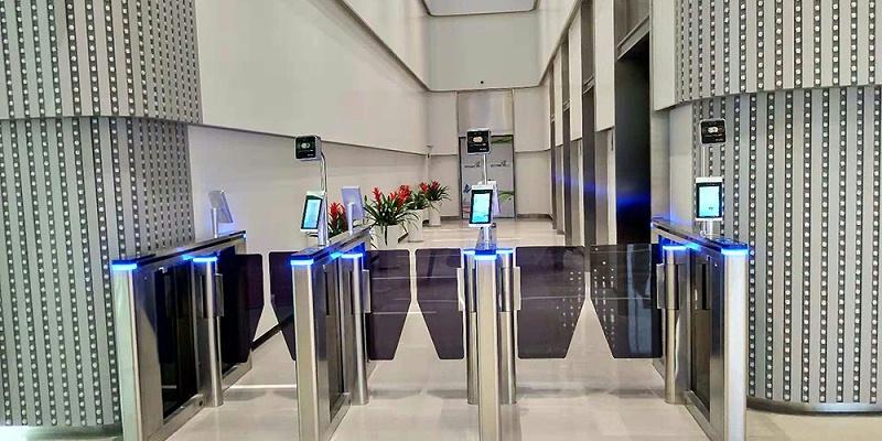 我的世界如何进入别人的房间游戏截图