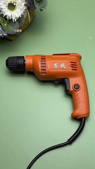 电动手电钻