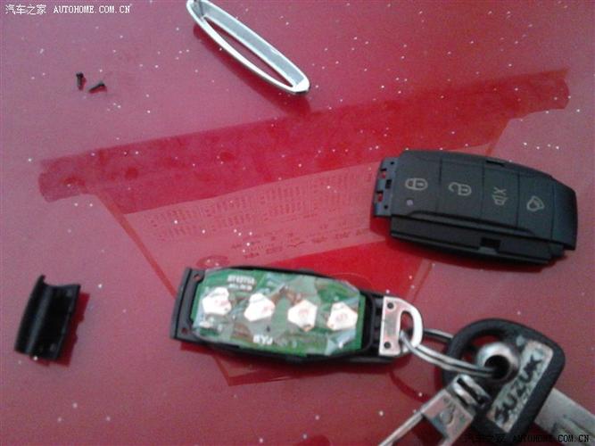 铁将军带侧边遥控器怎么拆装