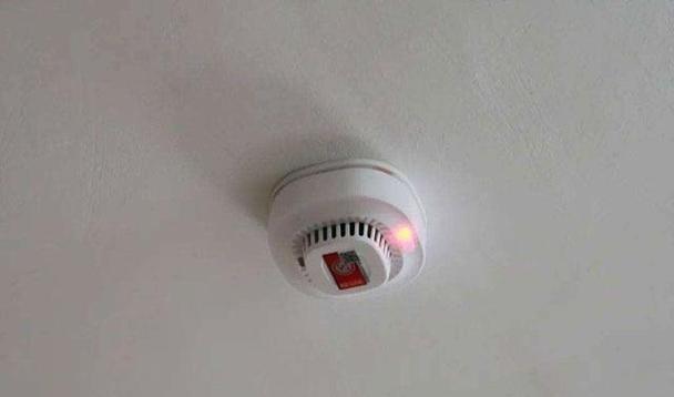 烟感器怎么拿下来