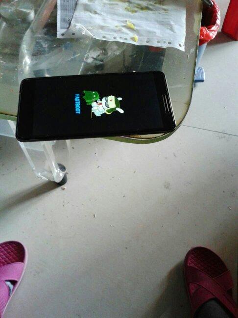 红米note3黑屏插上充电器没反应