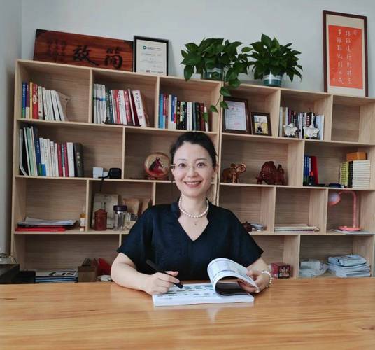 kitty婠婠拆叶罗丽