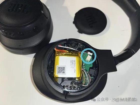jbl蓝牙耳机换电池教程