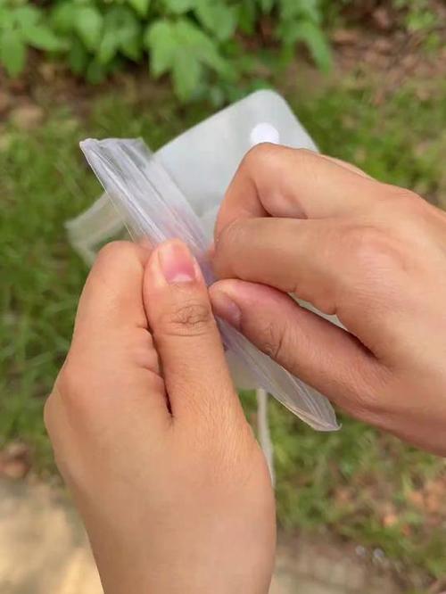 手机进水后发出吱吱声