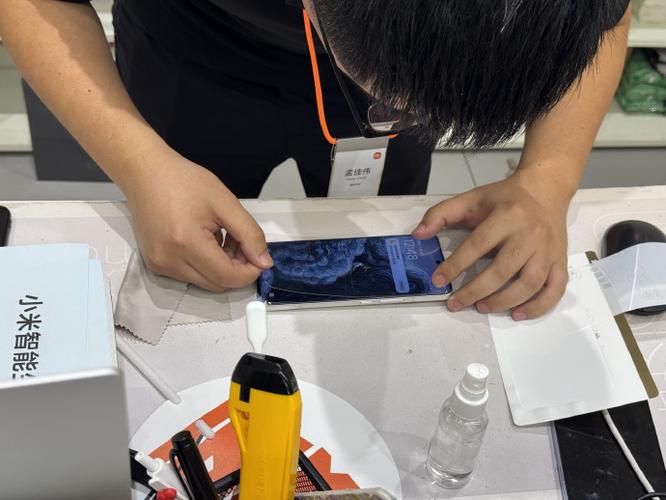 小米手机去店里免费贴膜么