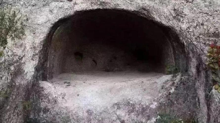 地铁离去里海山洞进不去缩略图