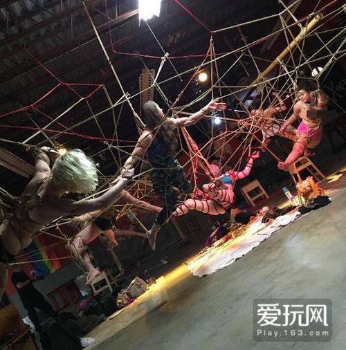 红绳和黑绳一起戴代表什么