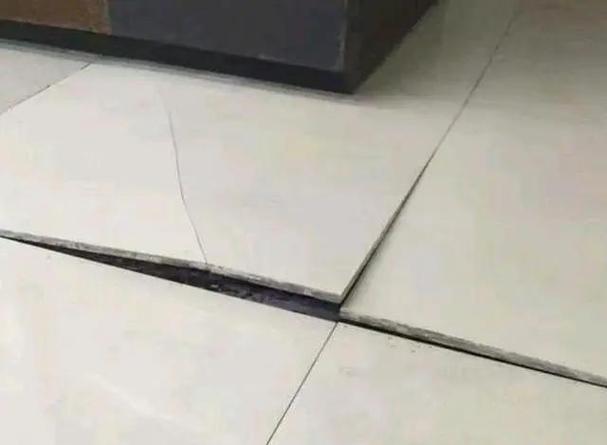 瓷砖大面积拱起怎么办截图