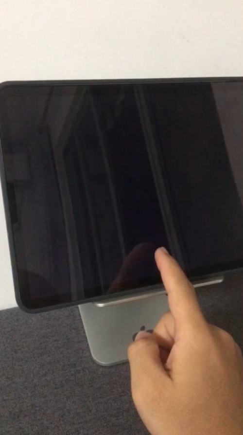 ipad屏幕变得很暗无法调节图标