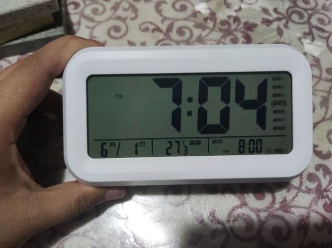 得力8814电子钟调闹钟