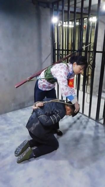 女民兵反绑犯人全集高清