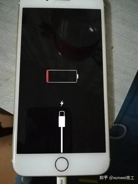 手机充满电开机就没电了怎么回事