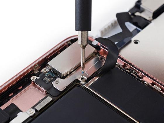 iphone7p修后置摄像头多少钱缩略图