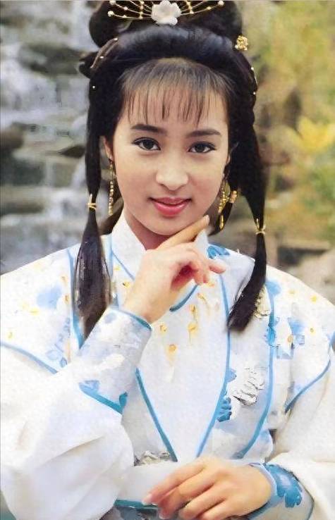黎美娴年轻时最美图片