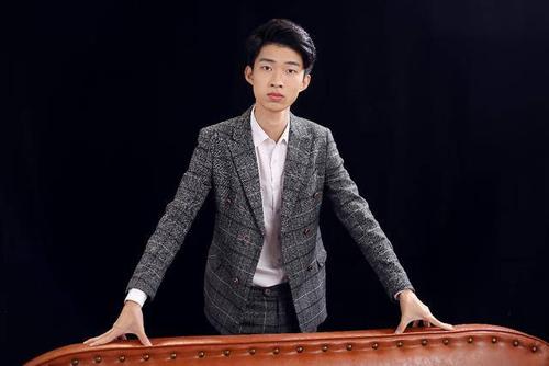 和平精英校长个人资料截图