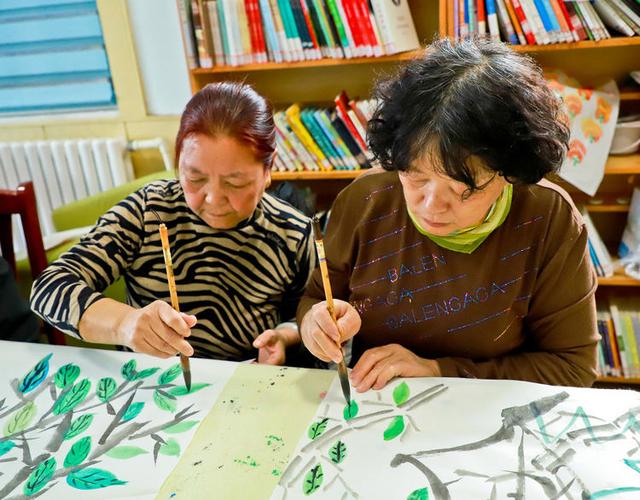 中老年绘画培训班缩略图