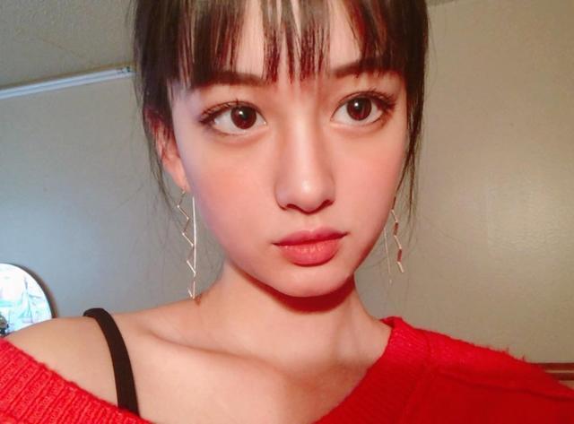 女孩说她美颜了该怎么回答缩略图