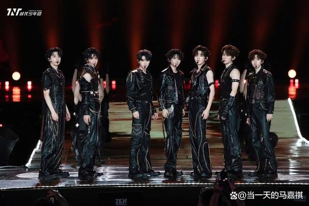 时代少年团演唱会土味小视频