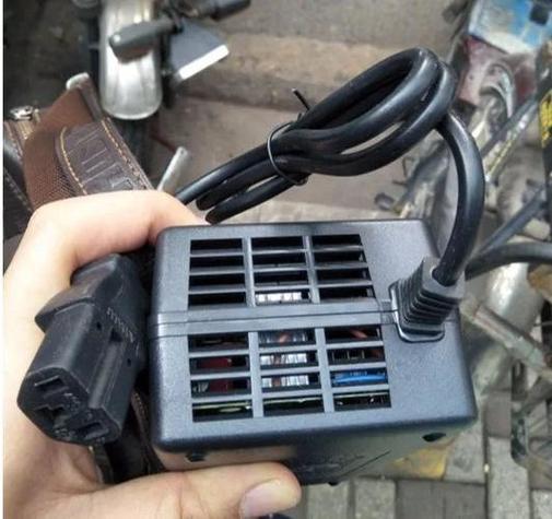 电动车充电嗡嗡响响声大缩略图