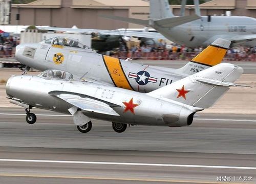 米格15和佩刀哪个厉害
