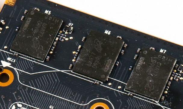 电脑内存8g玩游戏够用吗