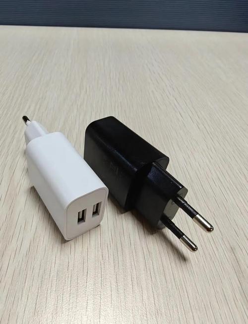 充电器插头发黑还能用吗