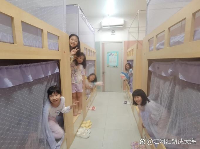 女生宿舍4汉字2