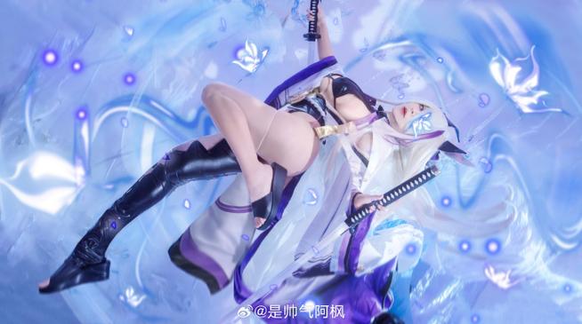 二次元cos微博