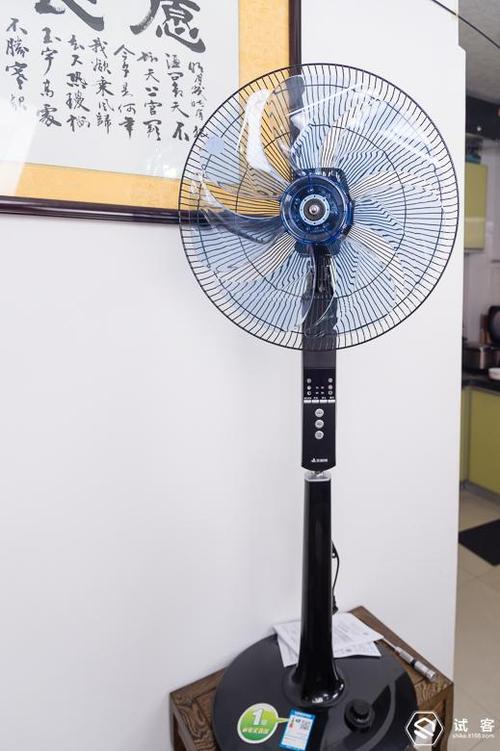 艾美特电风扇安装视频截图