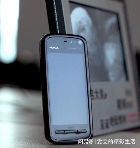 第一台触屏手机