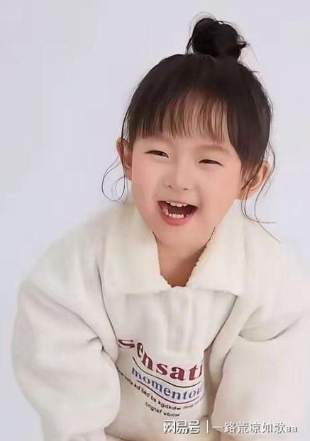 闪闪是谁的女儿缩略图