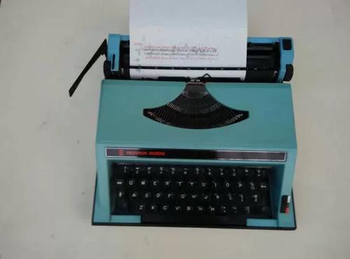 1980年代老式打字机