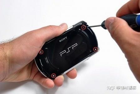 psp2000电池拆卸视频教程