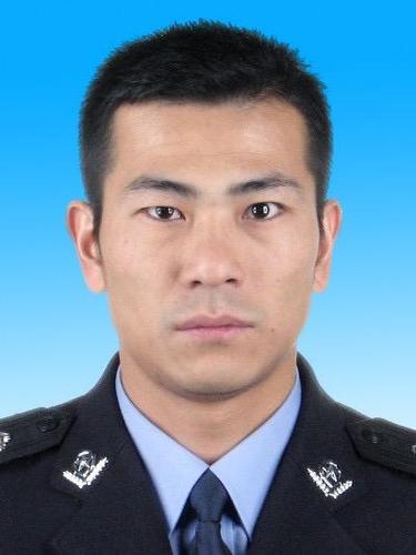浙江公安李孟简介游戏截图