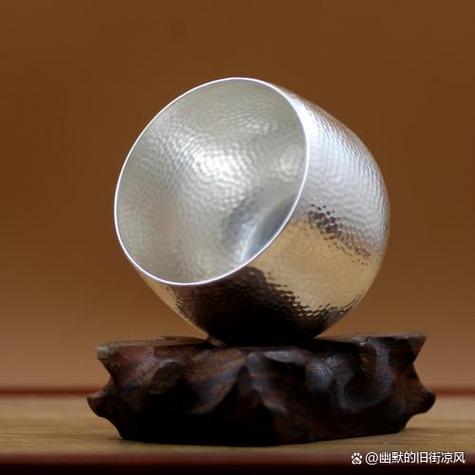 瑞银鸟银杯子价格多少钱一个