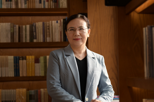 华师大出版社社长