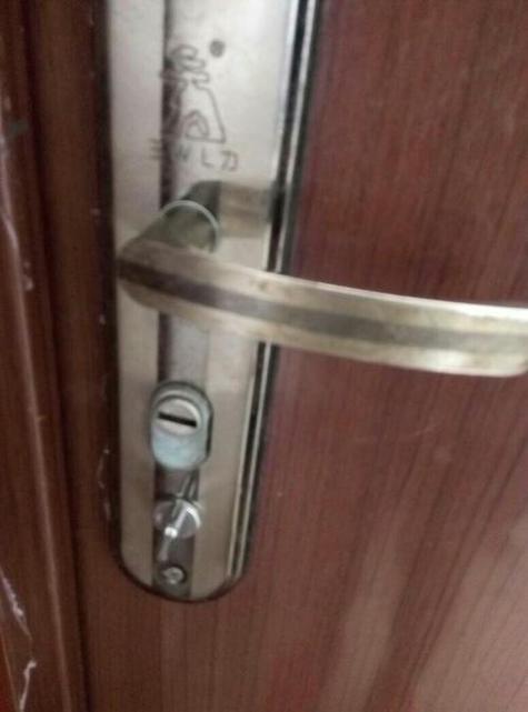 门锁可以转动但打不开