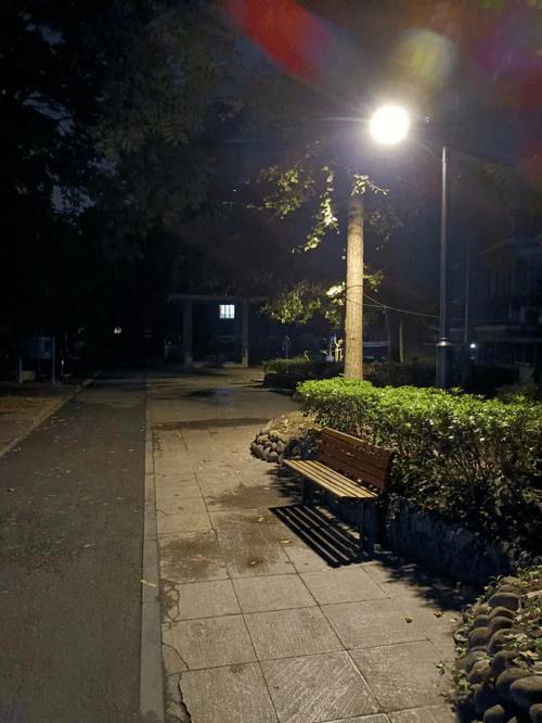 漆黑的夜晚图片缩略图