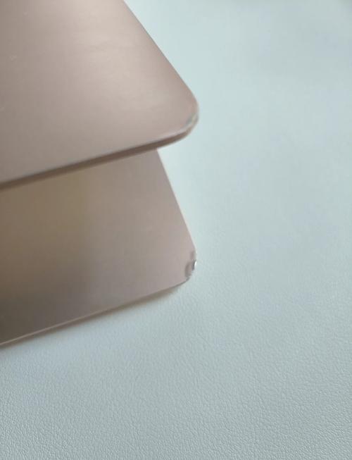 macbook边角磕碰