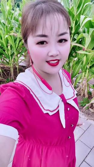 女人突然频繁发抖音心理