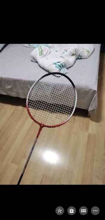 羽毛球拍能放多久