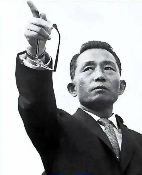 朴正熙吧