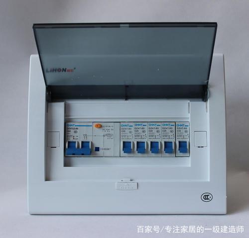 墙壁插座跳闸推不上去缩略图