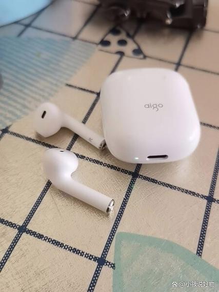 蓝牙耳机上面的一层膜有什么用