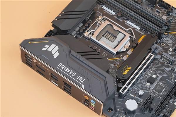 华硕gaming B560M-PLUS主板