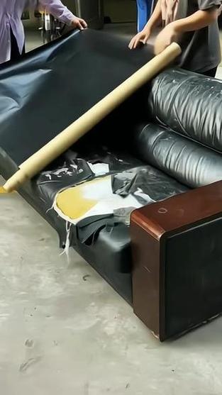 皮沙发磨损了怎样焕然一新