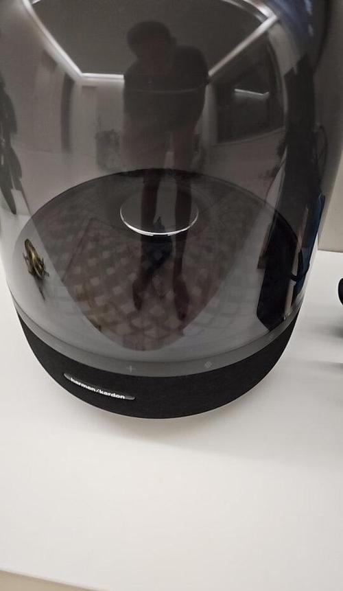 哈曼卡顿水晶有一边音响没声音了