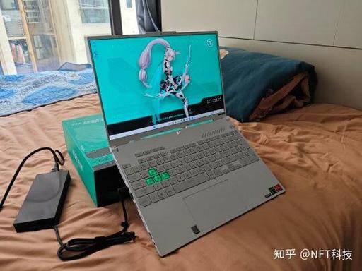 华硕天选桌面宠物怎么调出来