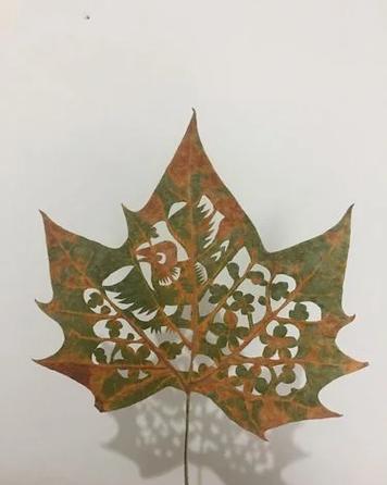 长树叶剪纸截图