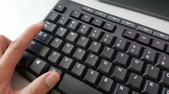 无边框窗口模式和全屏模式